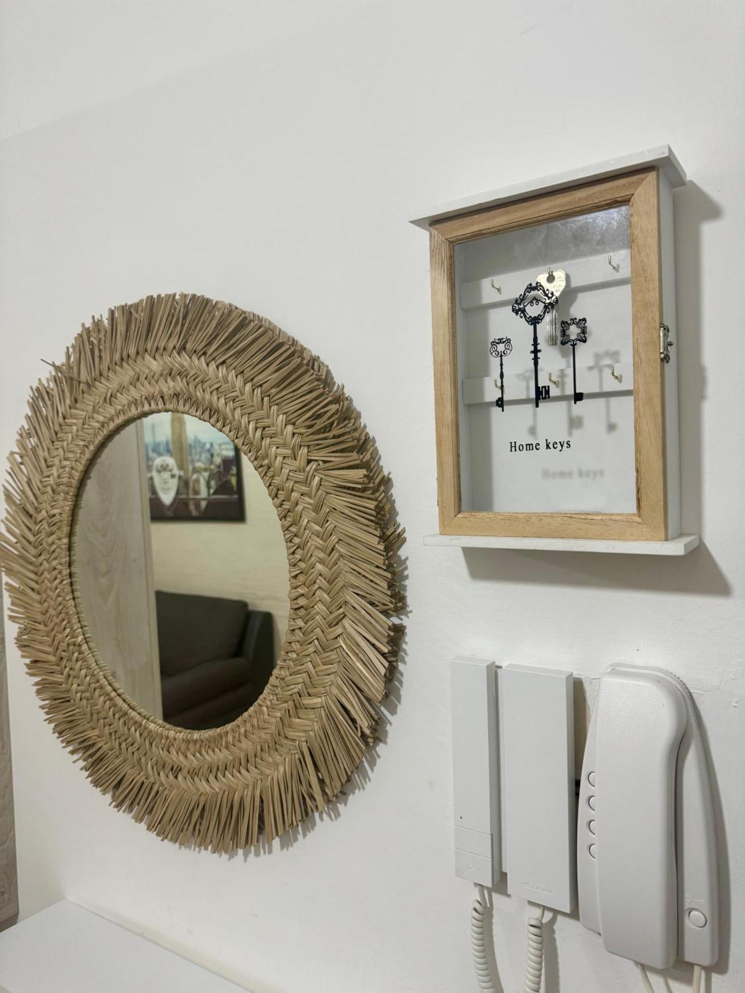 Casa Alessio - Elegante Appartamento Nel Cuore Di Cesano Maderno Exteriör bild