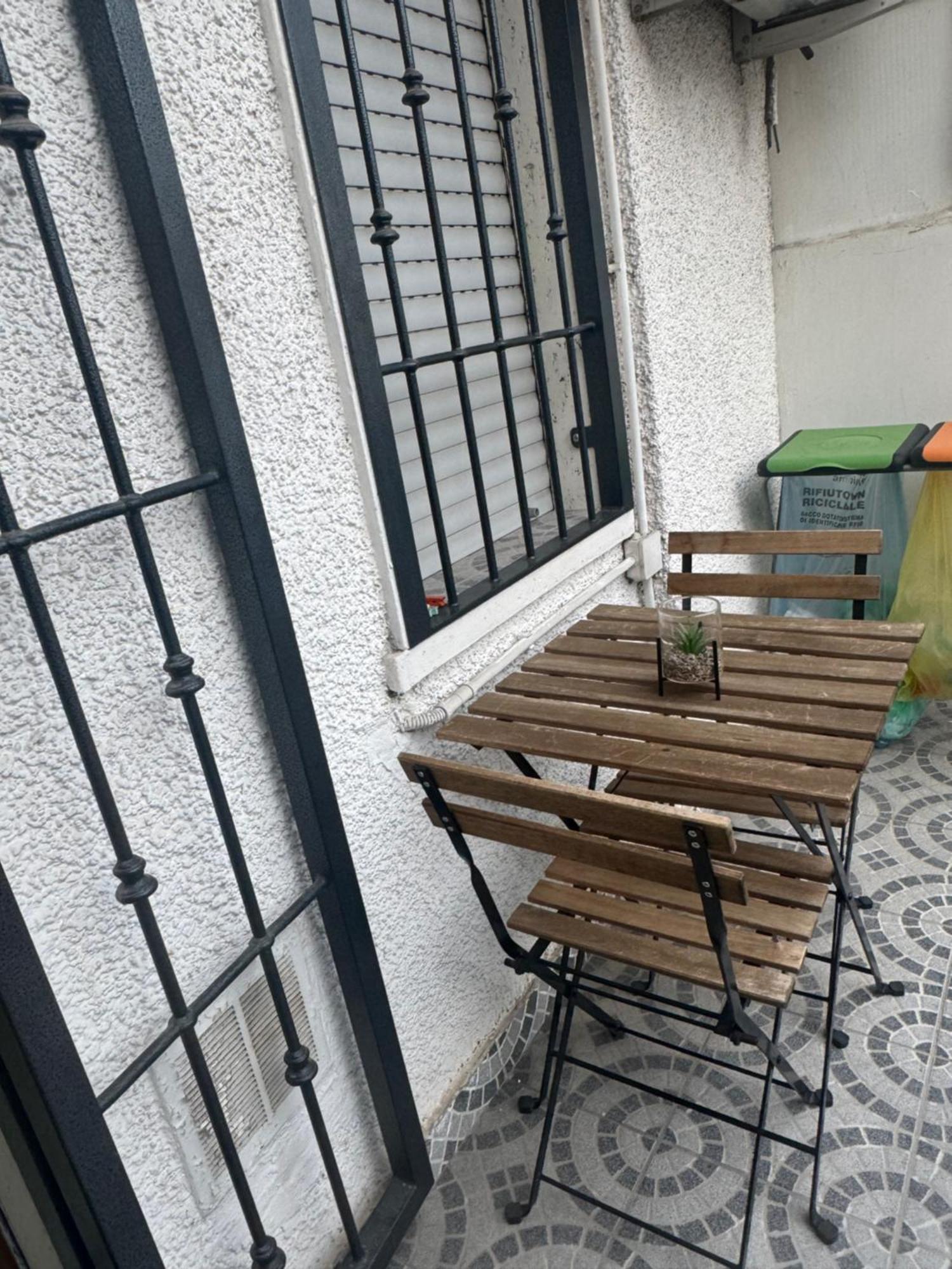Casa Alessio - Elegante Appartamento Nel Cuore Di Cesano Maderno Exteriör bild