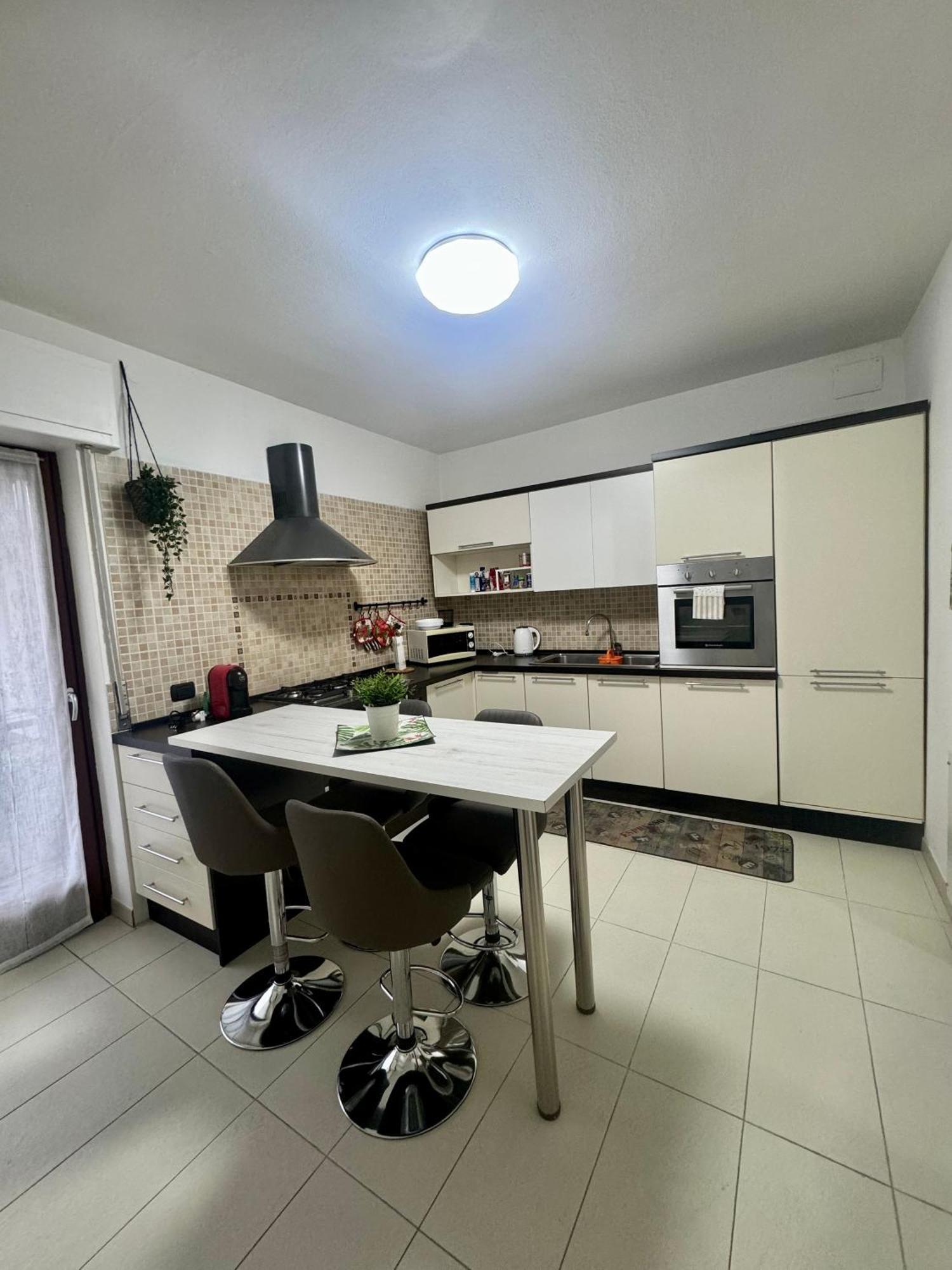Casa Alessio - Elegante Appartamento Nel Cuore Di Cesano Maderno Exteriör bild